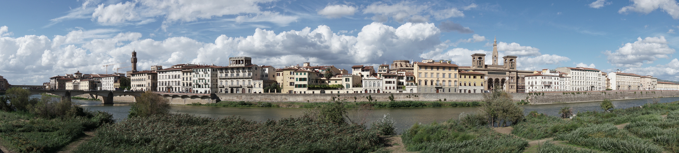 Panorama von Florenz über den Arno