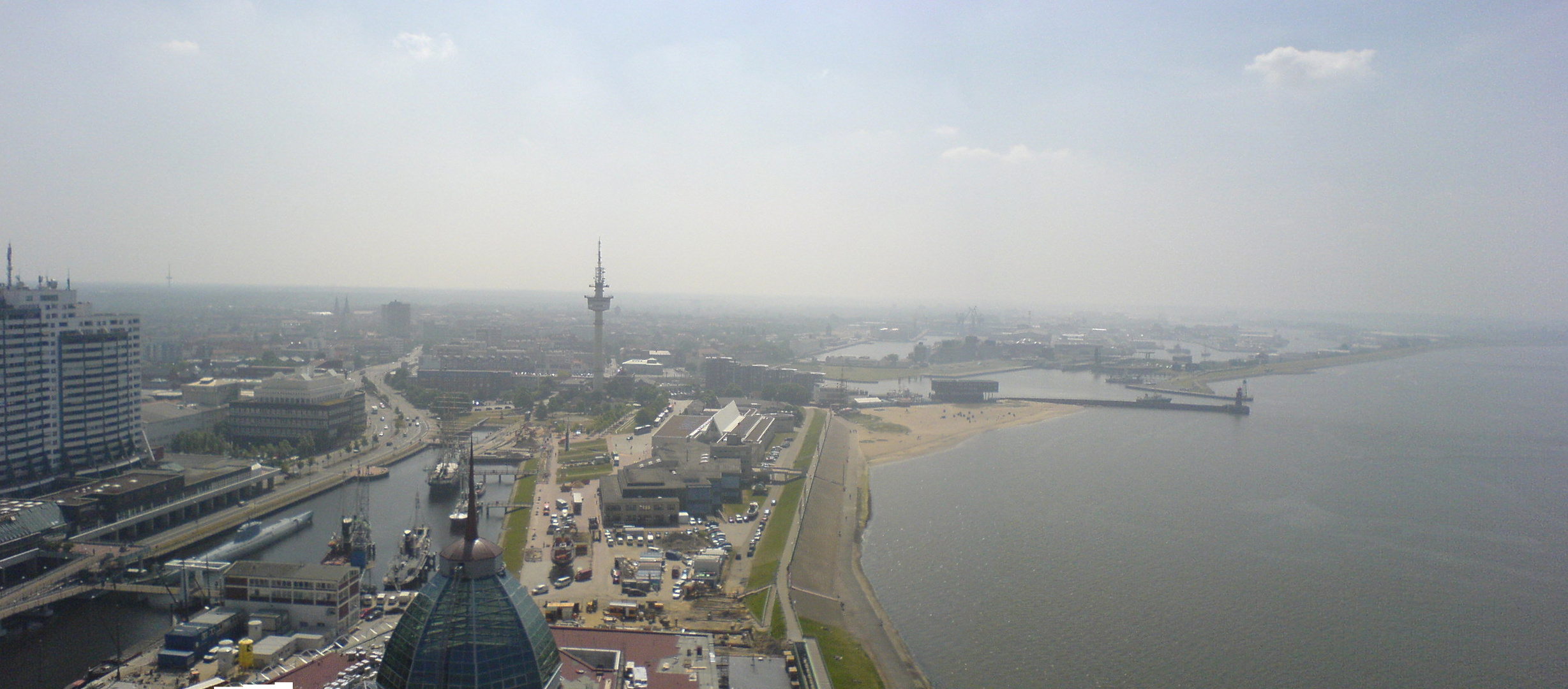 Panorama von Sail City Hotel Bremerhaven