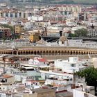 Panorama von Sevilla mit Blick auf die Stierkampfarena