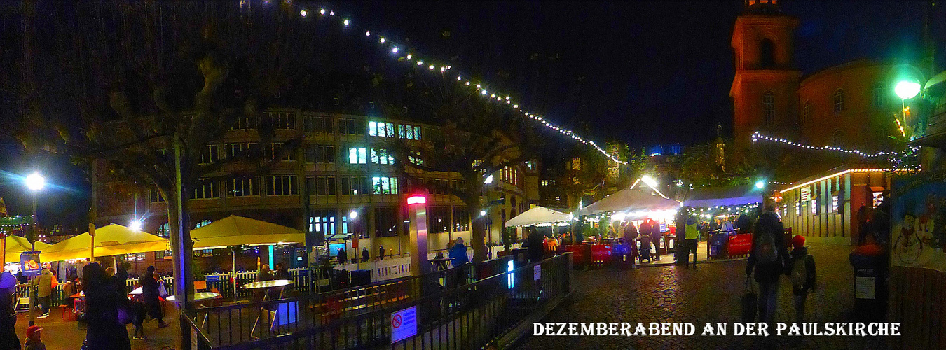 Panorama Weihnachtsmarkt Dezemberabend 2021