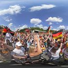 Panorama WM Fanmeile: Sehn so Sieger aus? Ja-jajaja-ja