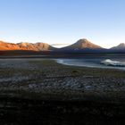 Panoramaansicht vom Lascar mit der Lagune Lajia