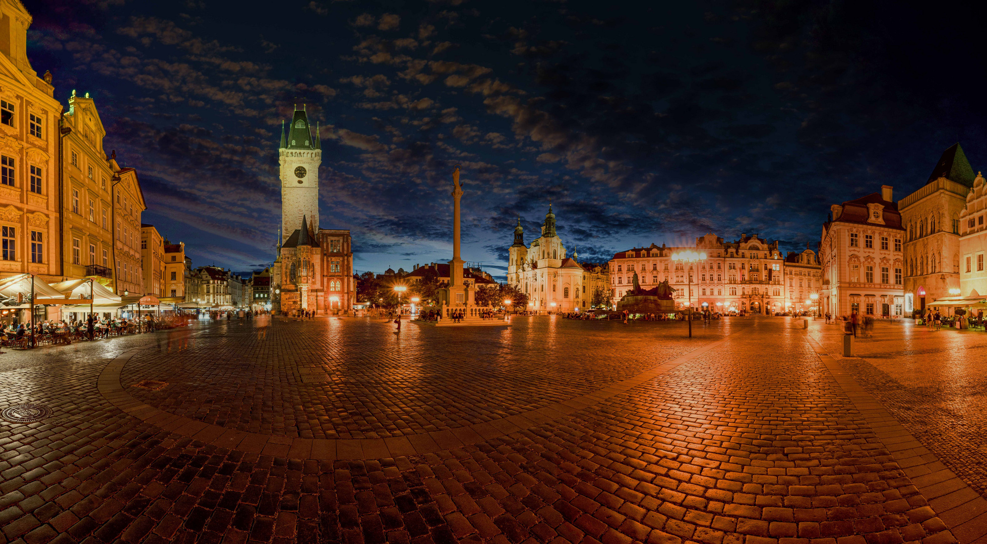 Panoramaaufnahme am Altstädter Ring in Prag 