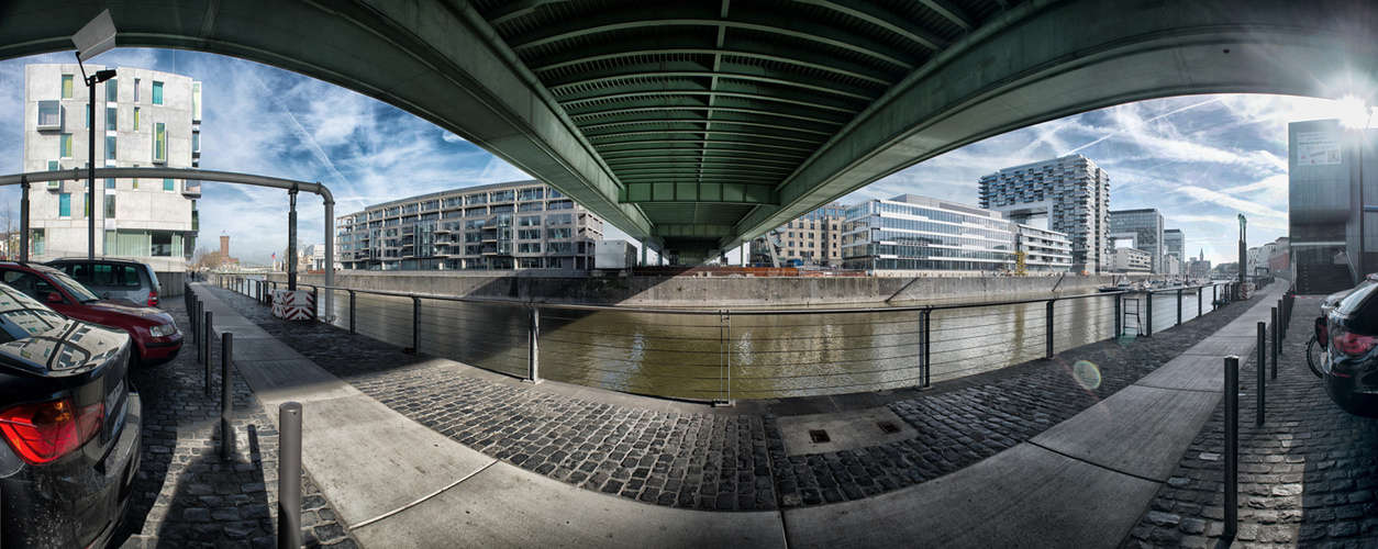 Panoramaaufnahme Severinsbrücke