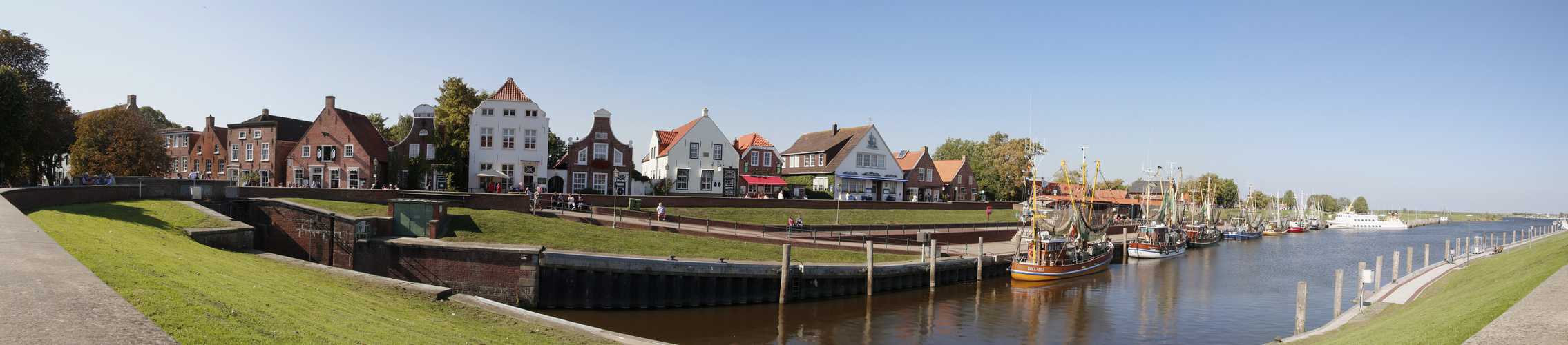 Panoramaaufnahmen vom Greetsieler Hafen