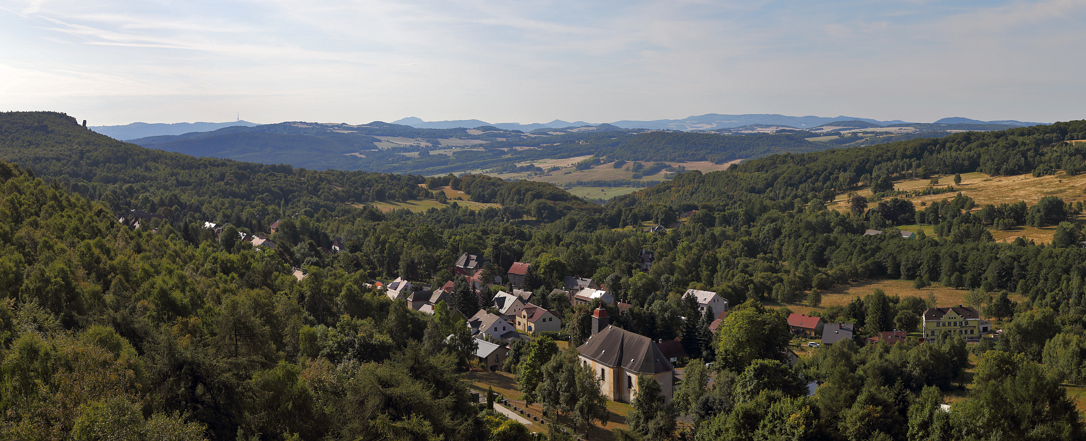 Panoramaausschnitt Teil 2 von den Tissaer Wänden in Böhmen