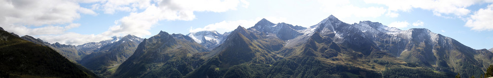 Panoramaaussicht  von der Waldneralm im Ahrntal (Südtirol)