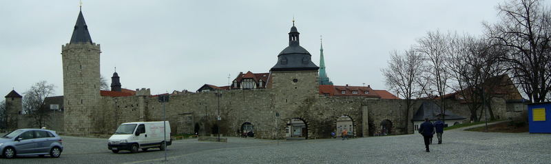 Panoramablick auf das Frauentor in Mühlhausen