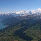 Panoramablick auf die Berner Alpen.