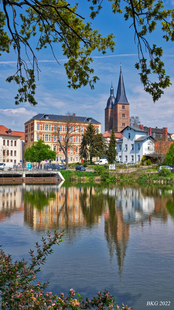 Panoramablick auf die Roten Spitzen Altenburg 