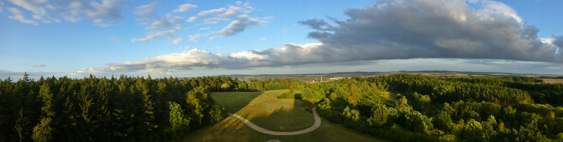 Panoramablick in die Ferne vom Teterower Ehrenmal