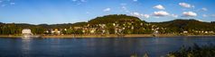 Panoramablick nach Linz am Rhein