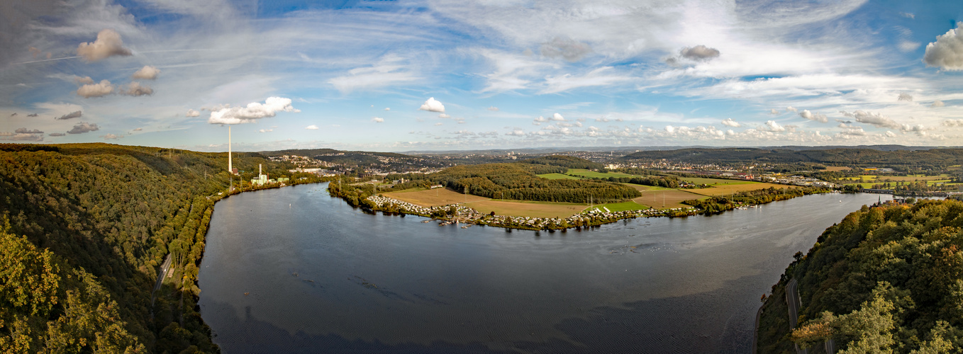 Panoramablick über das Ruhrtal