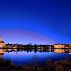 Panoramablick über den Kleinen Kiel zur blauen Stunde