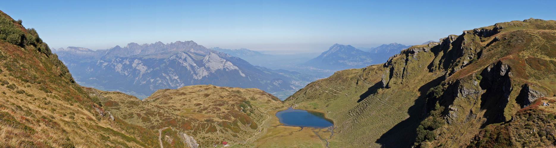 Panoramablick über den Viltersersee ins Rheintal