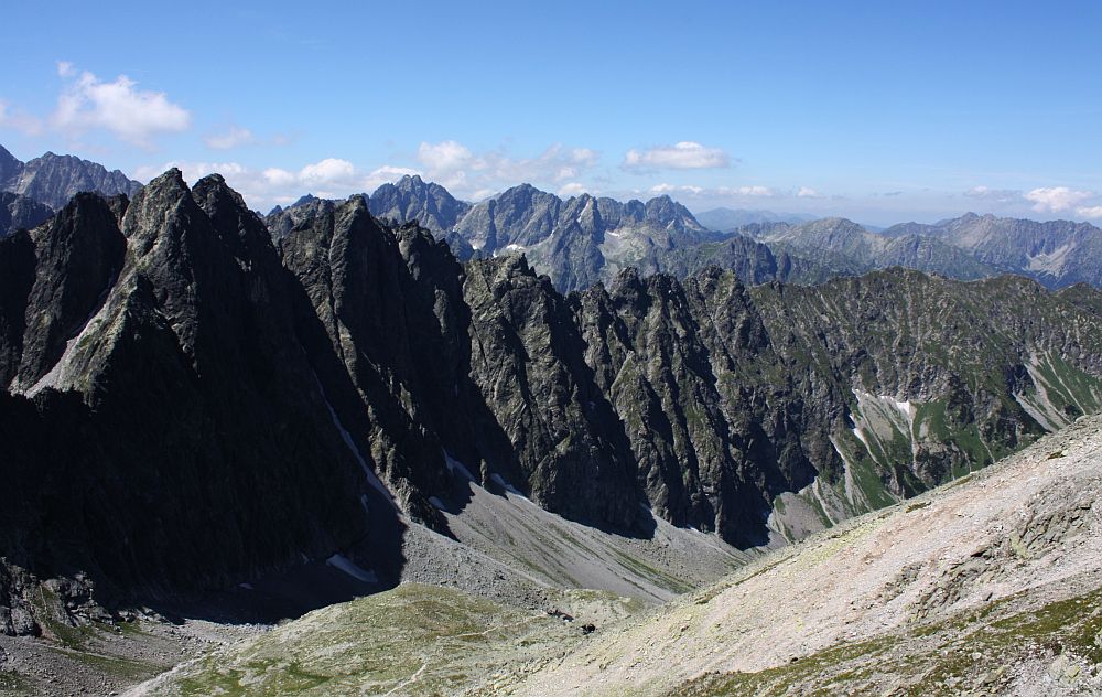 Panoramablick vom Sattel Sedielko (2376 m)....