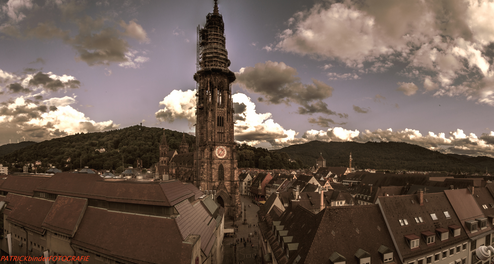 Panorama....Freiburger Münster