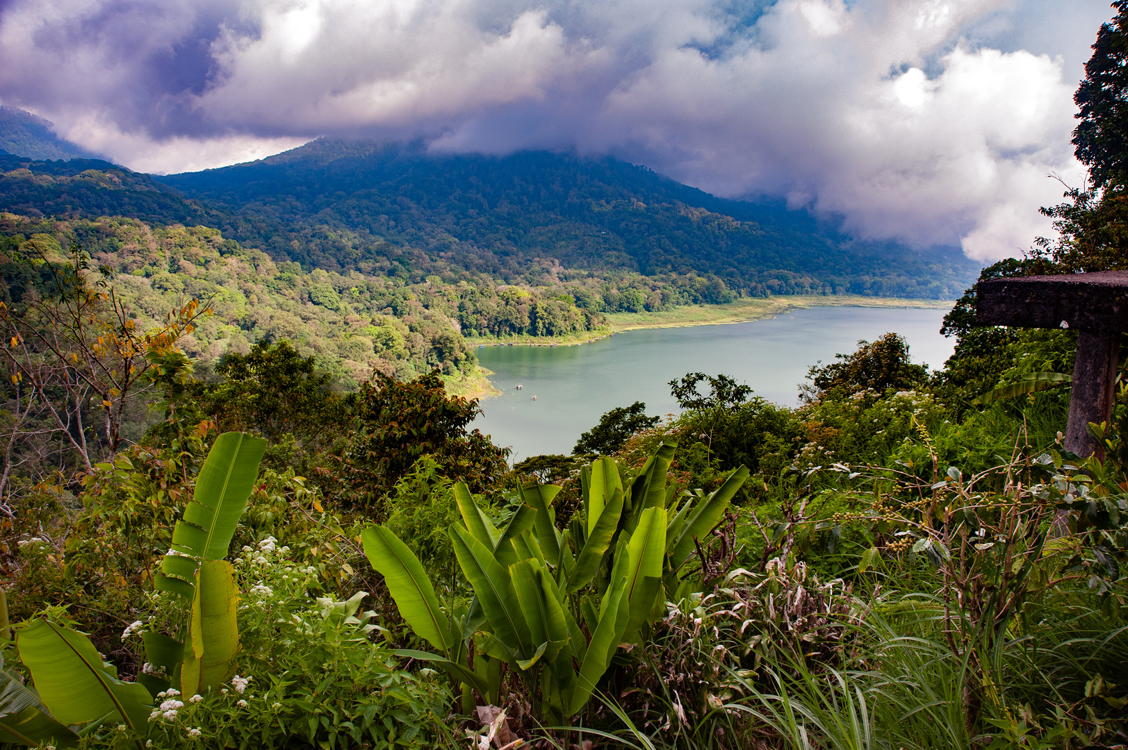 Panoramaview to Danau Tamblingan