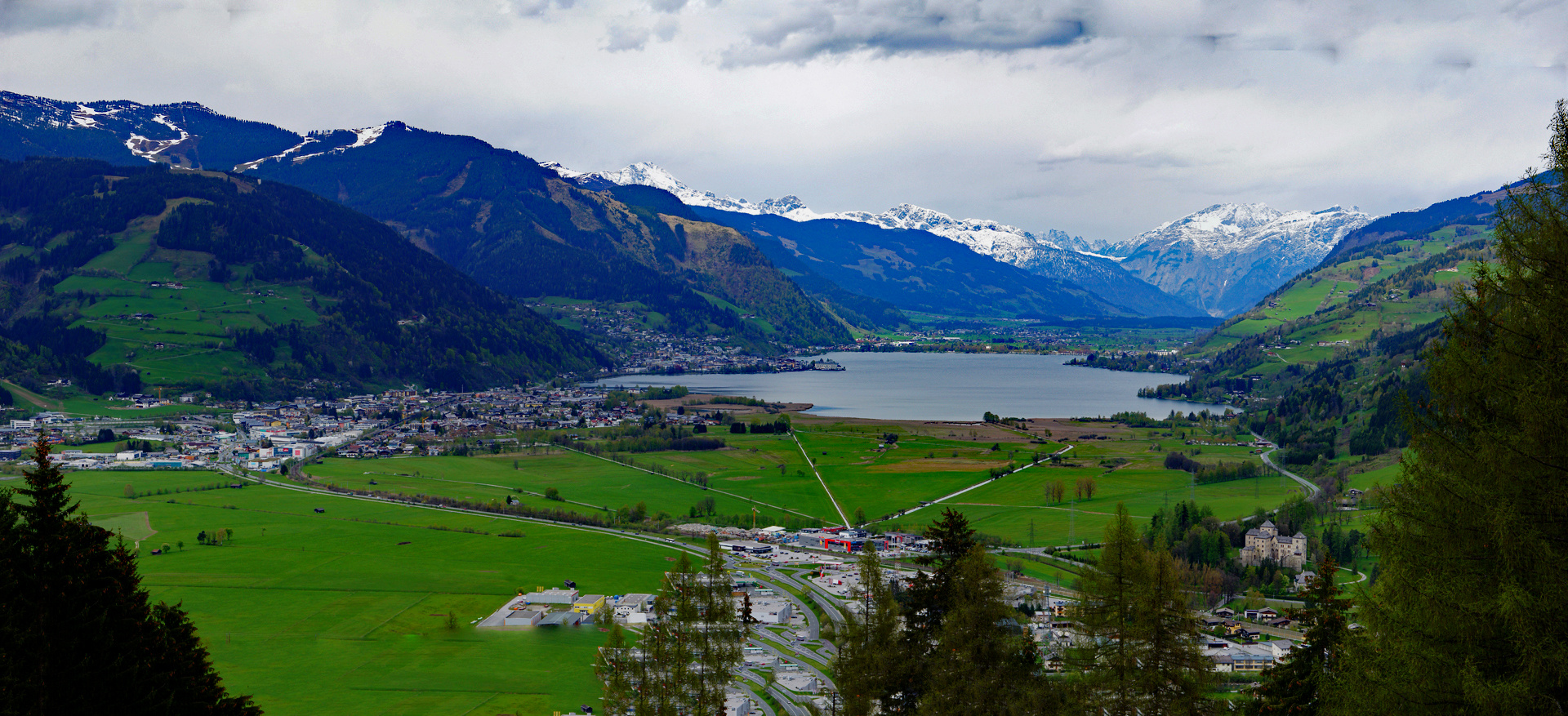 Panorama_ZellerSee