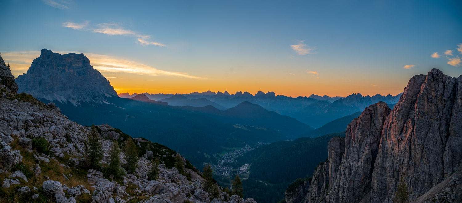 Panoramic Sunrise at the Refugio Coldai