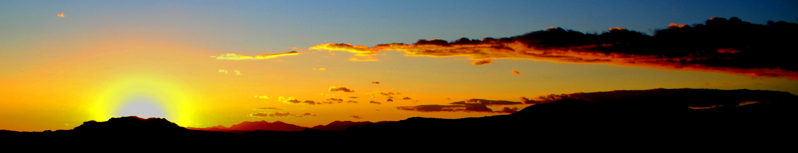 panorámica atardeciendo