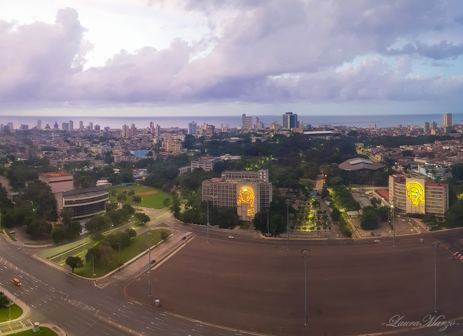 Panorámica de La Plaza de La Revolución