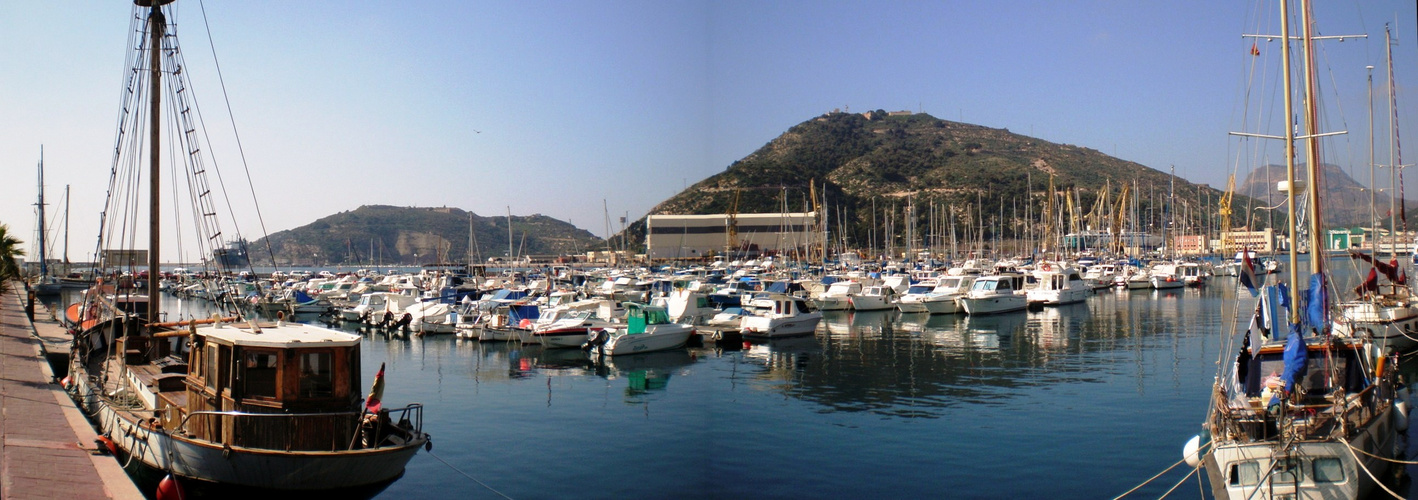 Panoramica del Puerto de Cartagena (Murcia-España)