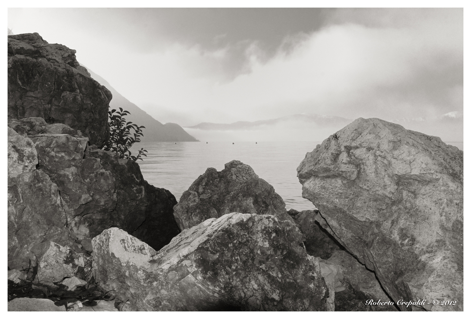 Panoramica fra le rocce