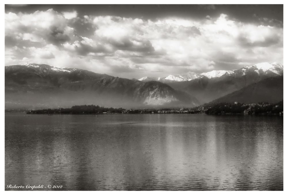 Panoramica su Intra, Lago Maggiore