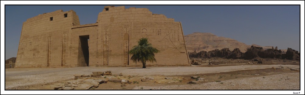 Panoramique du temple d'Horus Médinet Abou