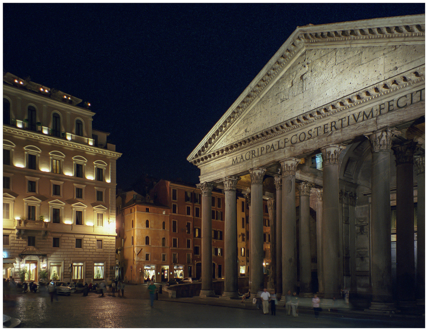 Pantheon bei Nacht