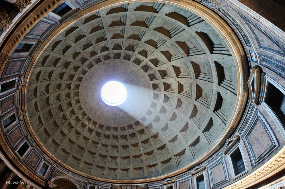 Pantheon (II)