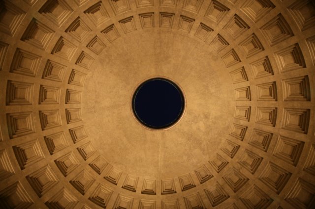 Pantheon, l'occhio sul cielo