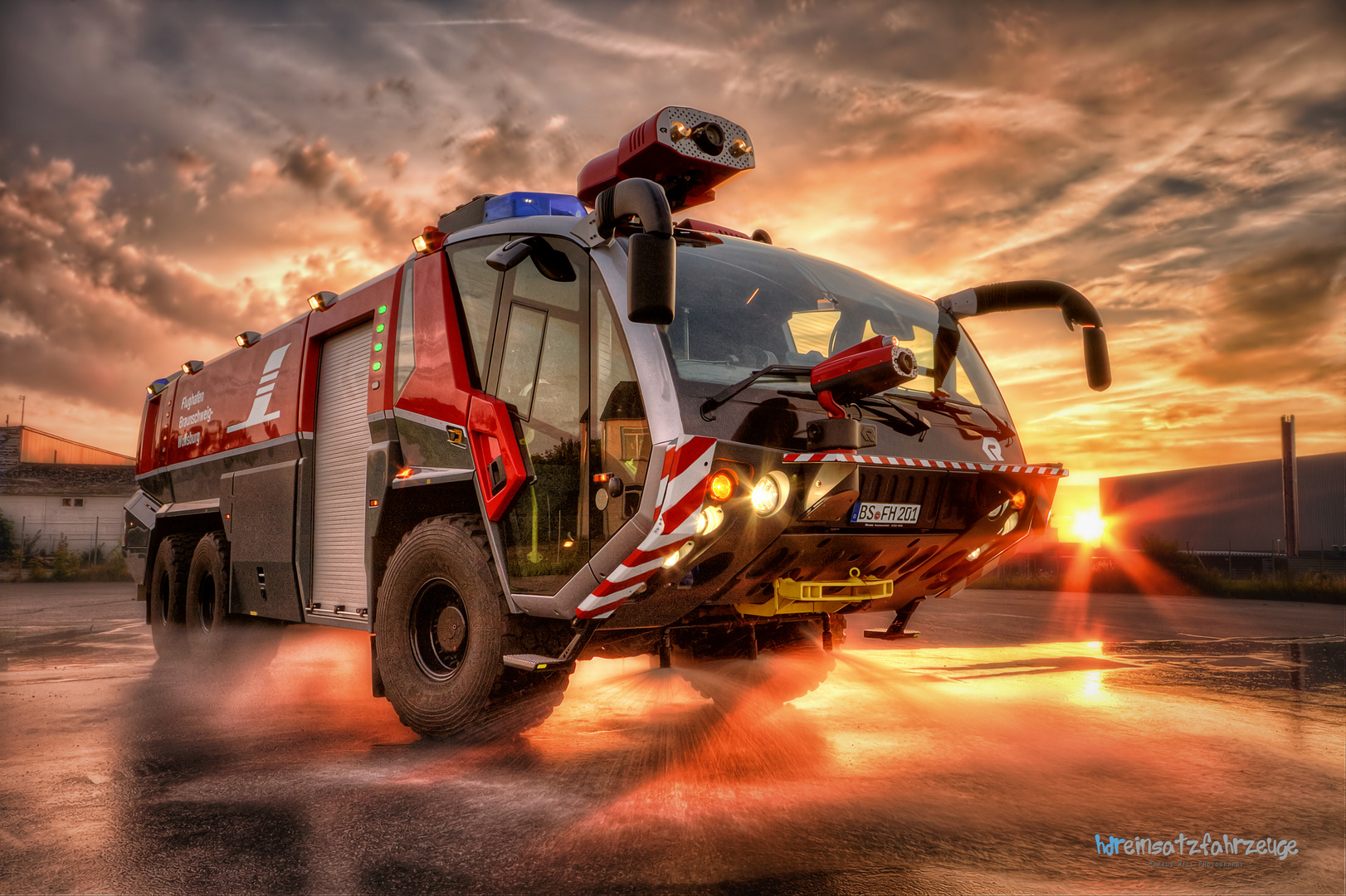 Panther 6x6 Foto & Bild | sonnenuntergang, hdr, digiart Bilder auf ...