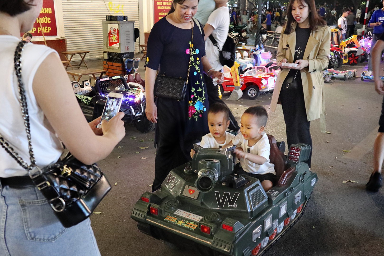 panzer fahren in hanoi