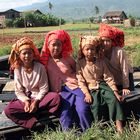 Pa'O girls on the way to Than Taung market