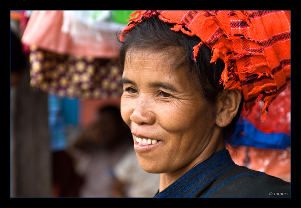 Pao-Woman at the market