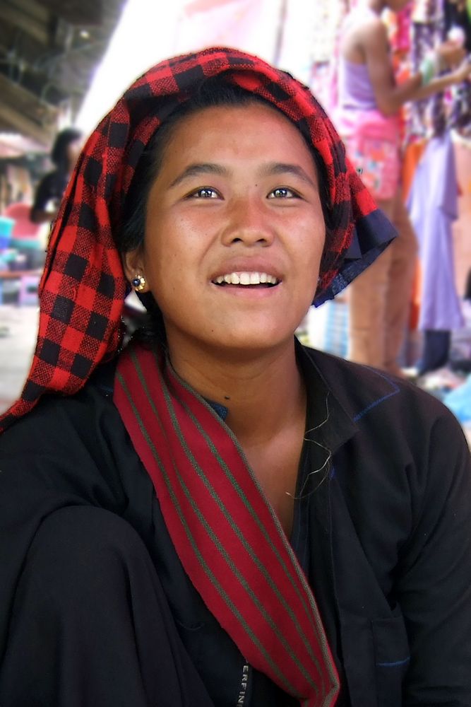 Pa'O woman in her traditional outfitt