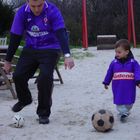 Papa`bring mir Fussballspielen bei