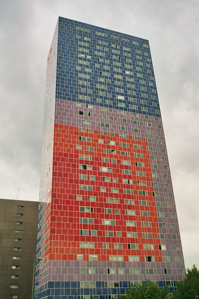 papageienhochhaus in voller grösse