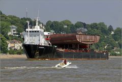 "PAPENBURG" und ein Stück.....neues Schiff....:)