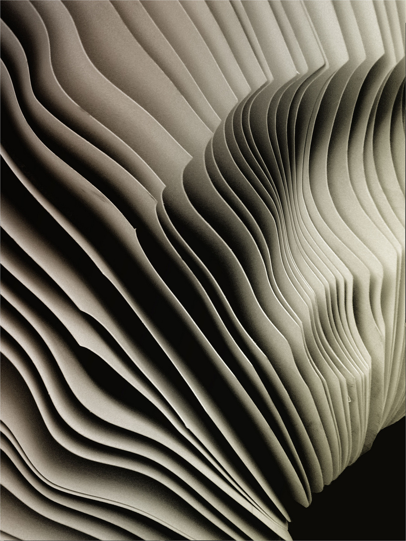 Paper waves