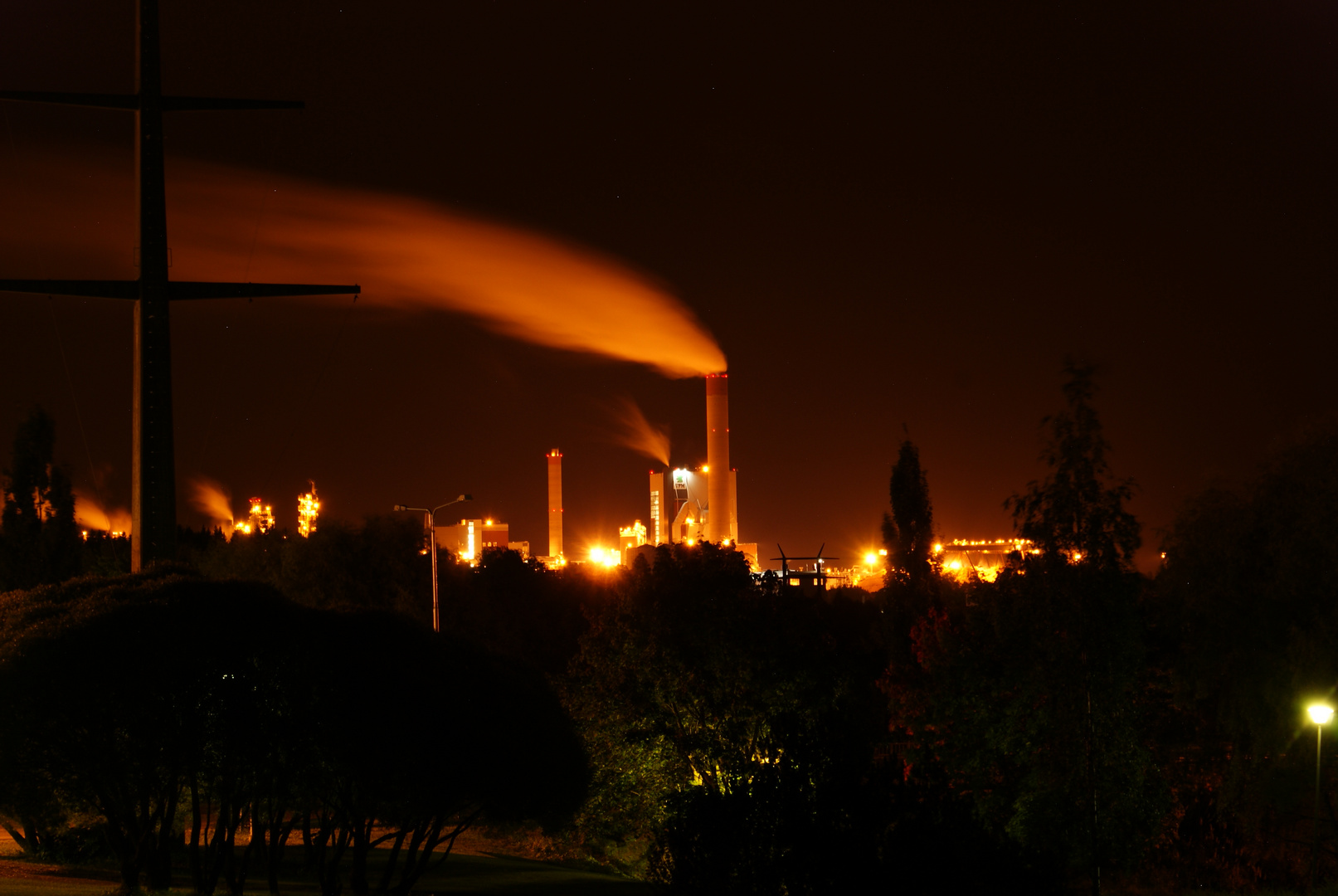 Papierfabrik bei Nacht (DSC08852)