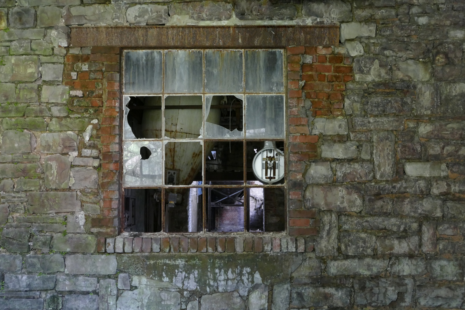 Papierfabrik Guxmühlen - Fenster