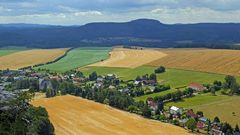 Papststeinblick zum Großen Zschirnstein, dem höchsten Gipfel der Sächsischen Schweiz...