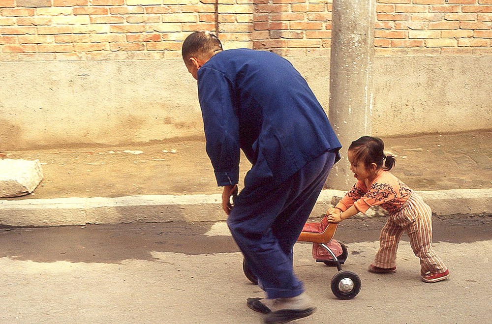 Papy avec sa petite fille - Chine