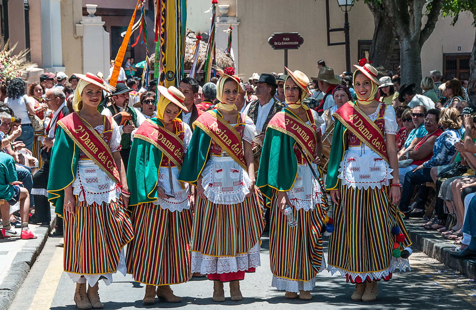 Parade der weiblichen Schönheiten