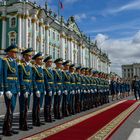 Parade vor dem Winterpalais