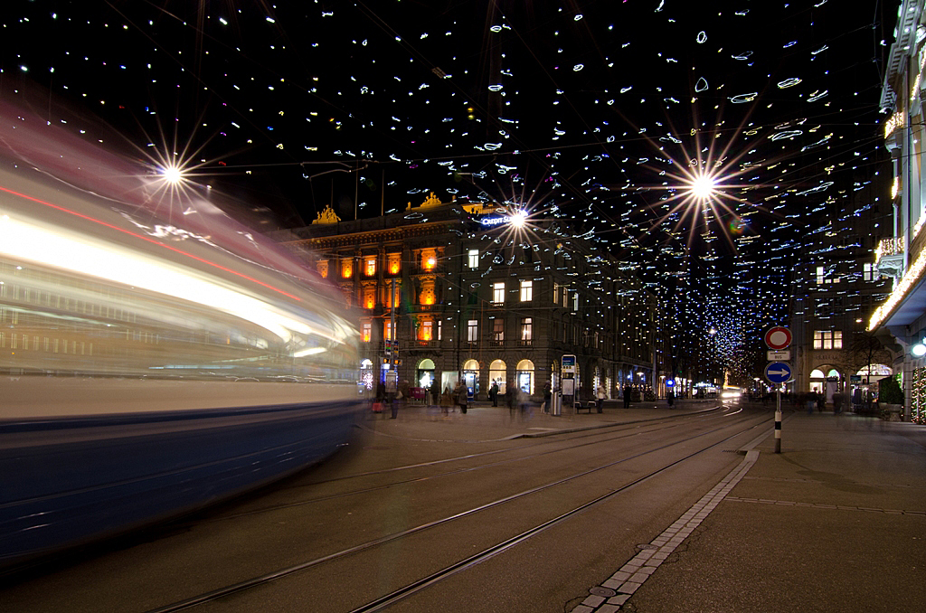 Paradeplatz Zürich im Dezember