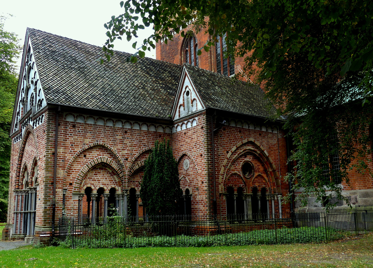 Paradies Vorhalle des Domes von Lübeck